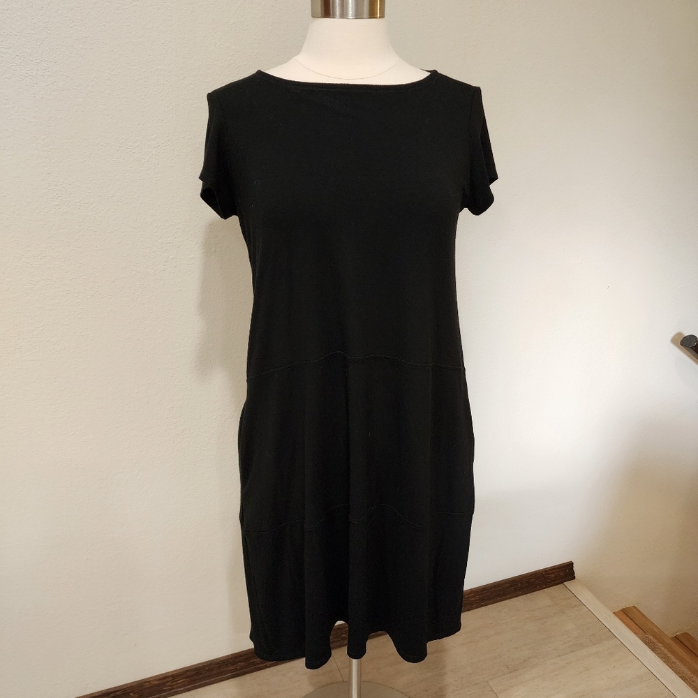 Eileen Fisher Crewneck Dress Tiered Viscose Blend Knit Side Seam Pockets size Sm